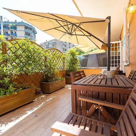 Amazing Viale Trastevere With Terrace Apartment Rom