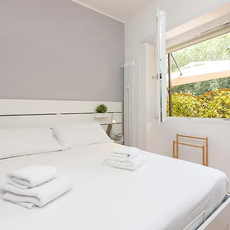 Amazing Viale Trastevere With Terrace Apartment *
