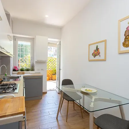 Amazing Viale Trastevere With Terrace Apartment *